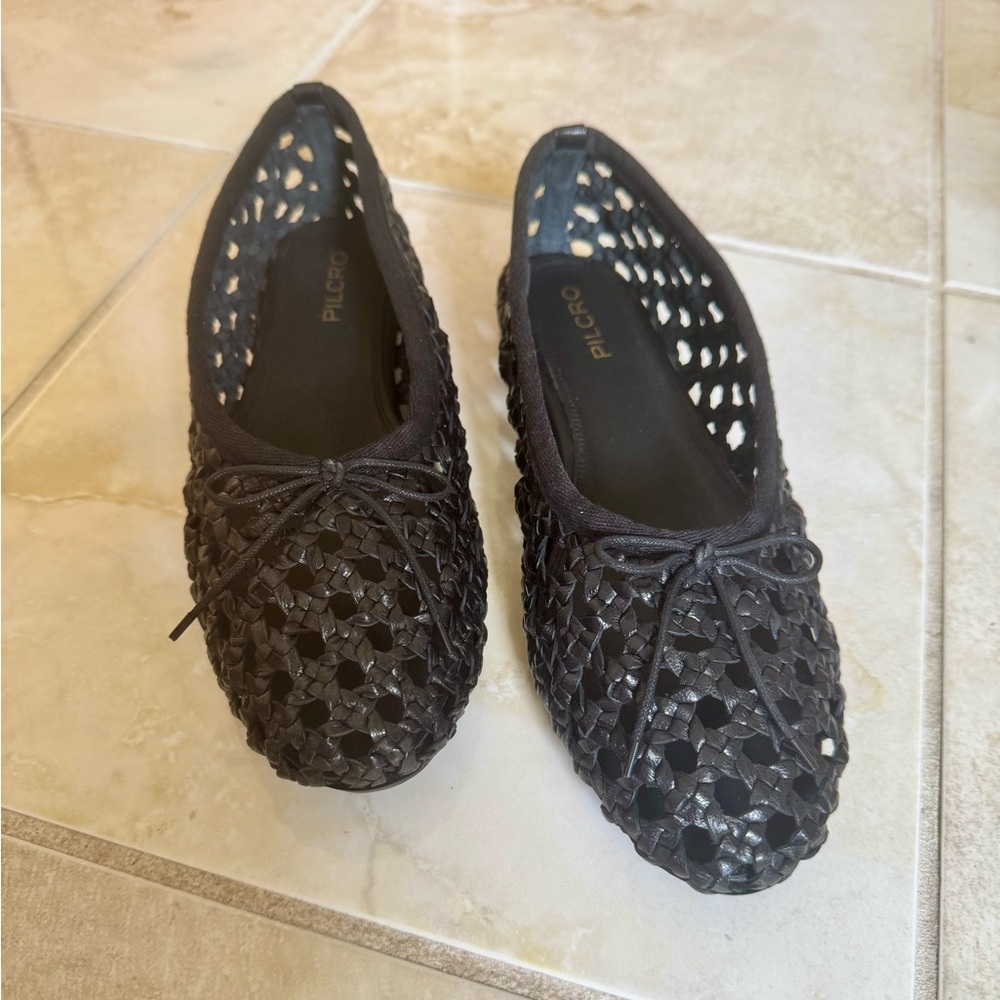 Women's Black Woven Flats